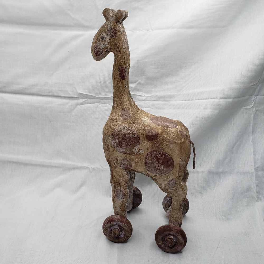 Wooden Giraffe on Wheels Decorative Primitive Antiqued Finish 11 Inches Tall
